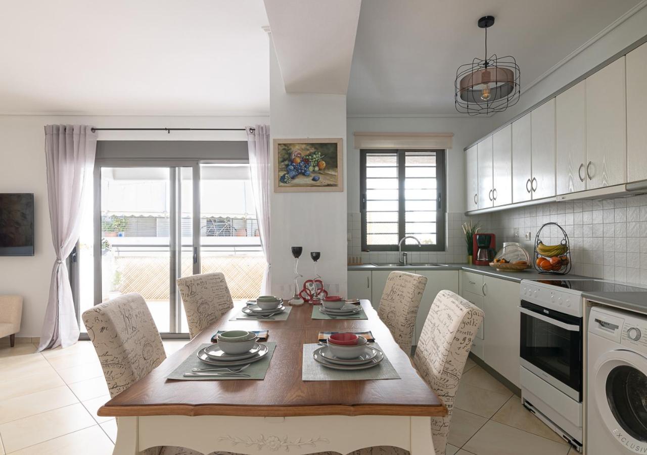 Elegant 50meters Close Acropolis